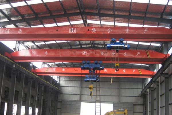 Jedan nosač nadzemne dizalice 2 tona